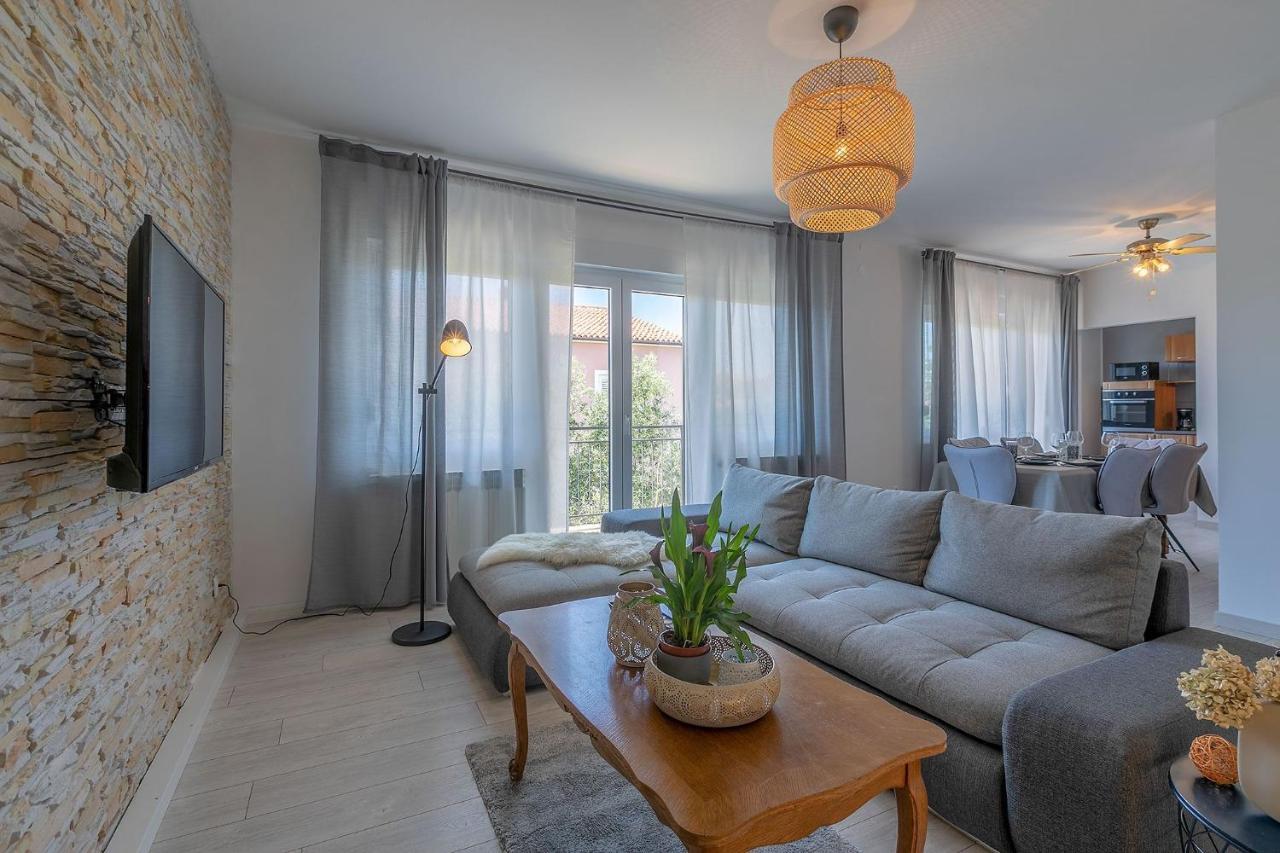 Premium 100M2 Sea View Apartment Ližnjan エクステリア 写真